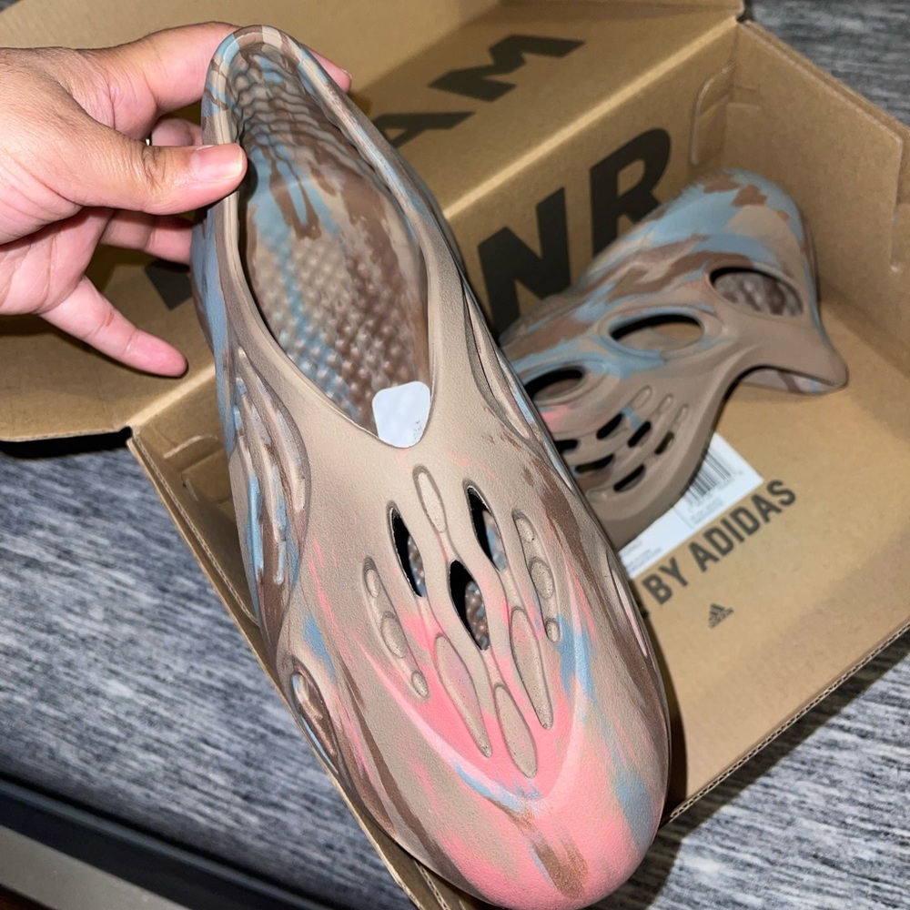 Yeezy foam runners